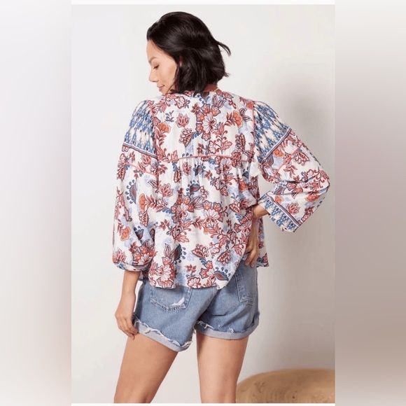 Evereve Penny Floral Wrap Kimono Size Medium/Large  Cream/Blue/Red Boho - Picture 3 of 8